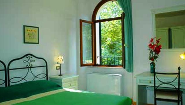 Residence Bizzoni Терни Екстериор снимка